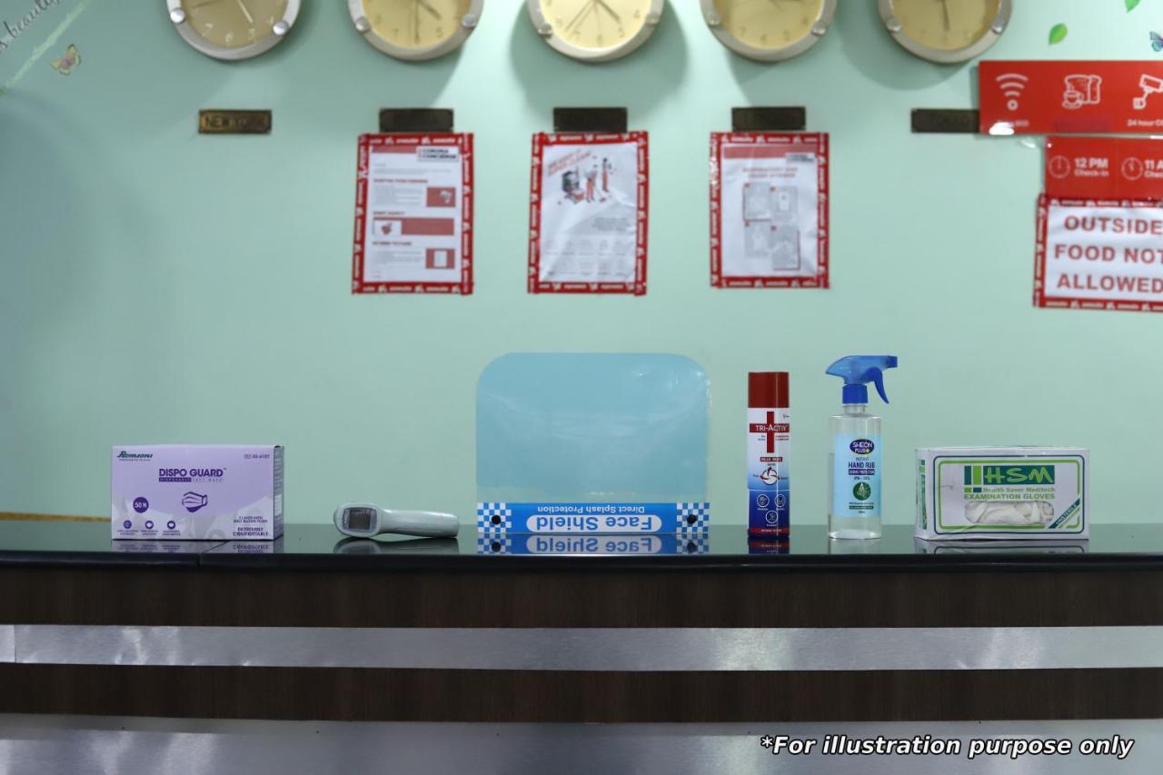 Oyo 29517 Hotel Barsana Palace Chhata Екстериор снимка